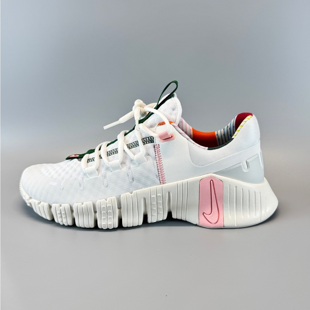 Nike Free Metcon 5 is White and Pink-Green Wmns Athletic Shoes - Picture 4 of 9